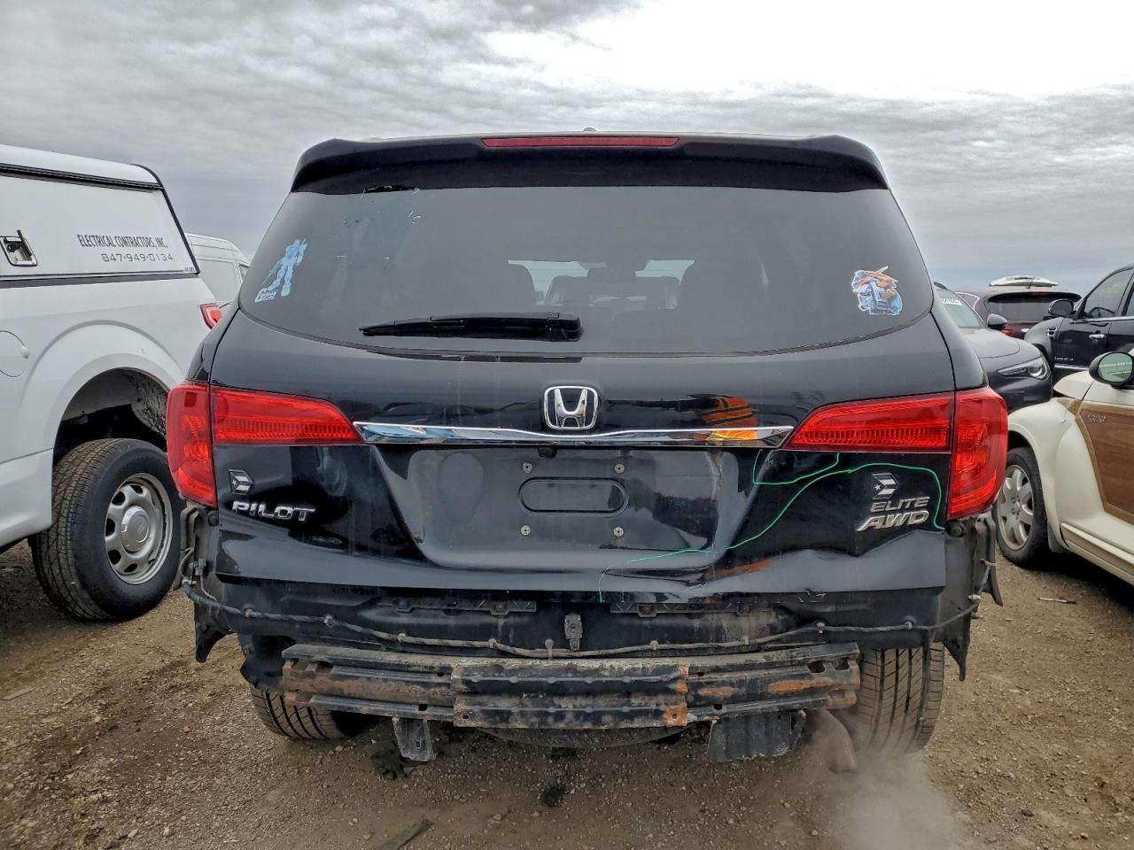 2016 HONDA PILOT ELITE photo 6