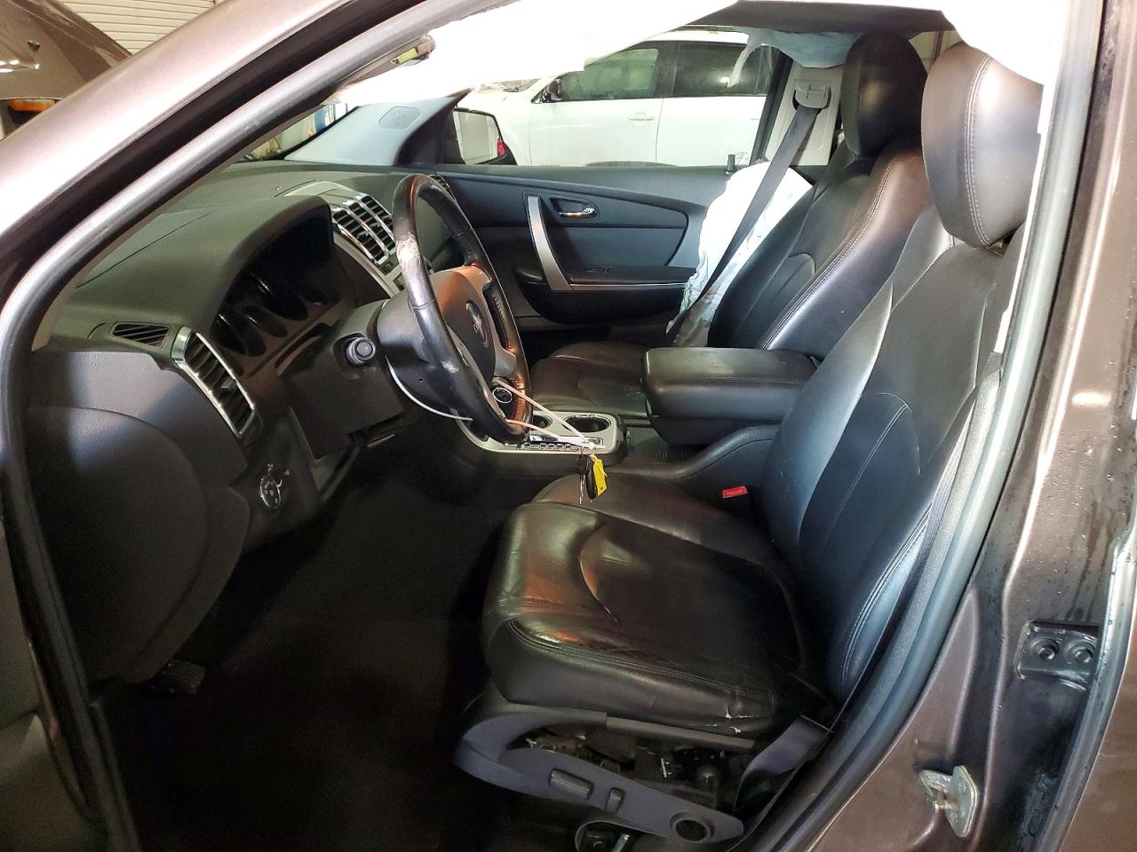 2011 GMC ACADIA SLT-2 photo 7