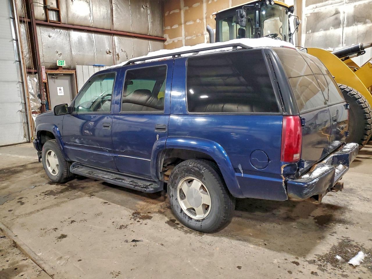 2000 CHEVROLET TAHOE K1500 photo 2