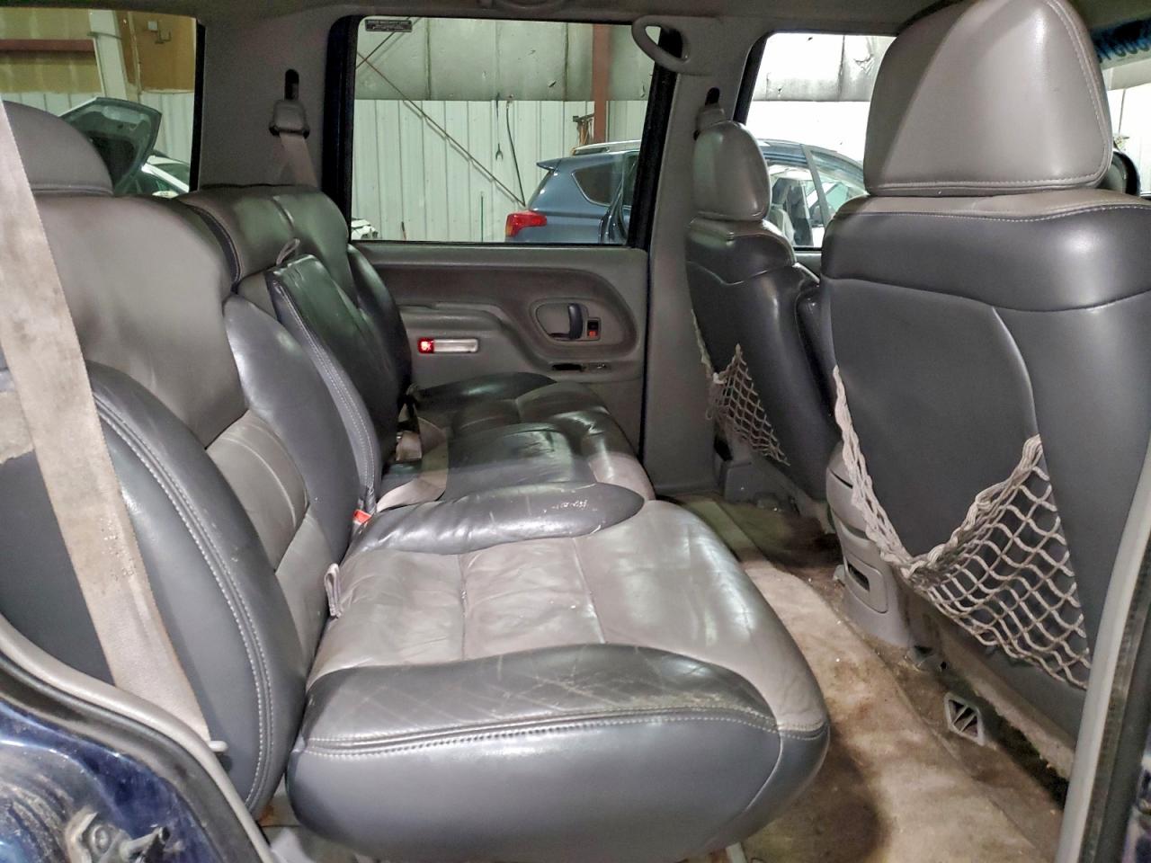 2000 CHEVROLET TAHOE K1500 photo 11