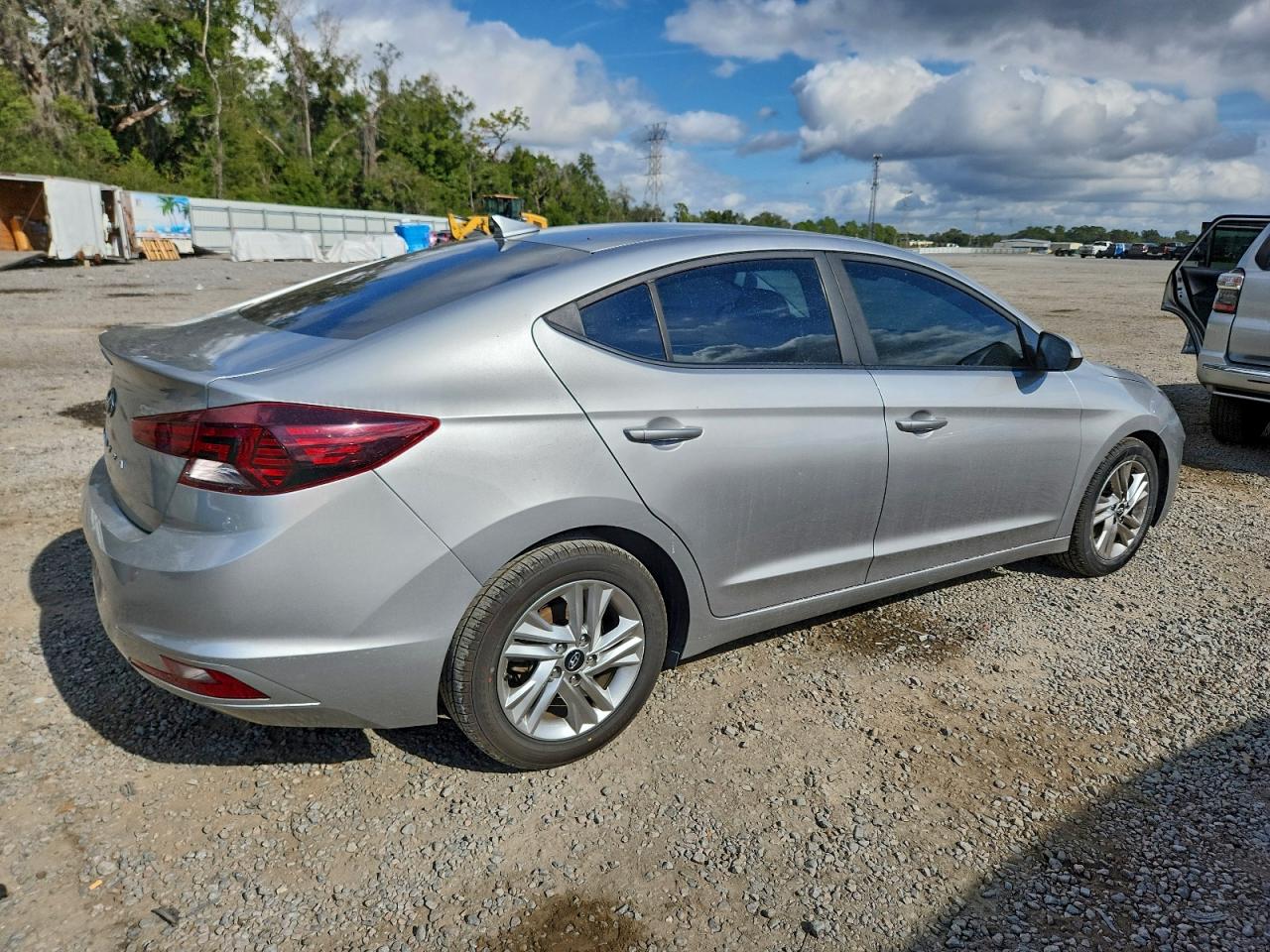 2020 HYUNDAI ELANTRA SEL photo 3