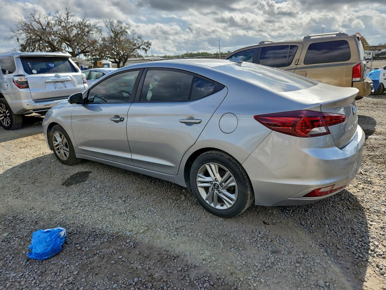 2020 HYUNDAI ELANTRA SEL photo 2
