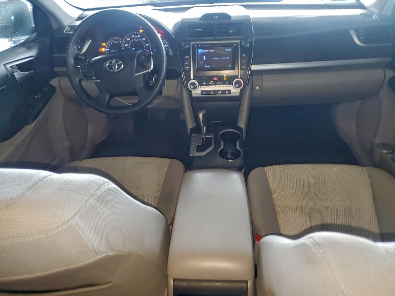 2013 TOYOTA CAMRY L photo 8