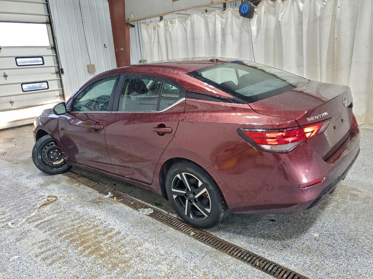 2024 NISSAN SENTRA SV photo 2