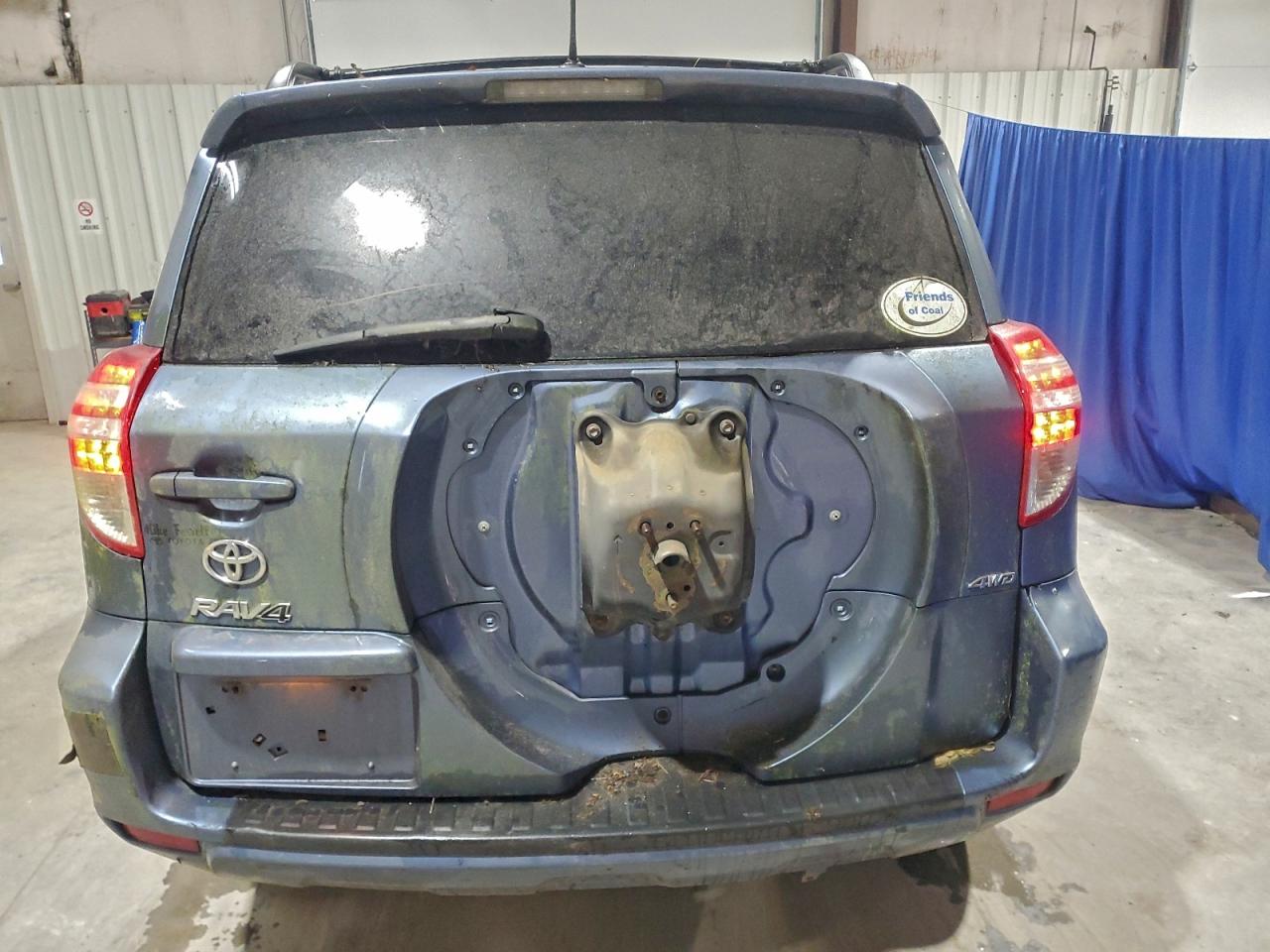 2011 TOYOTA RAV4 photo 6