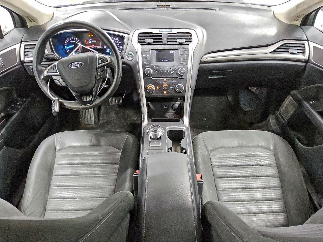 2017 FORD FUSION SE photo 8