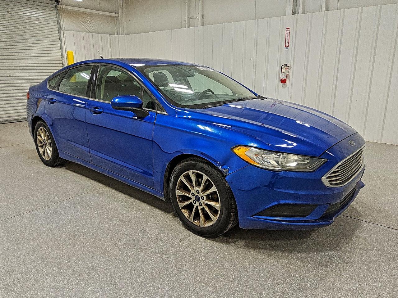 2017 FORD FUSION SE photo 4