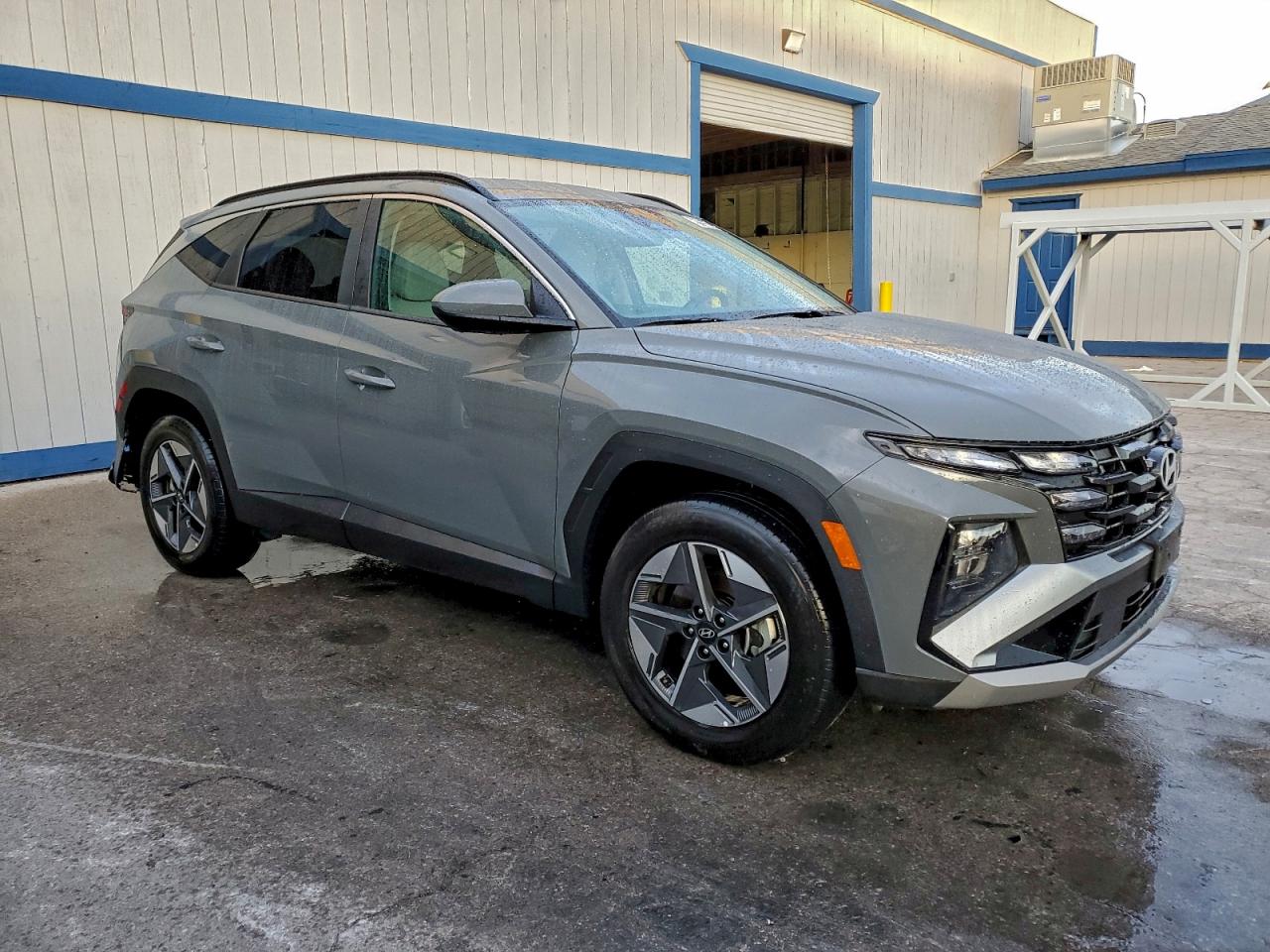 2025 HYUNDAI TUCSON SEL photo 4