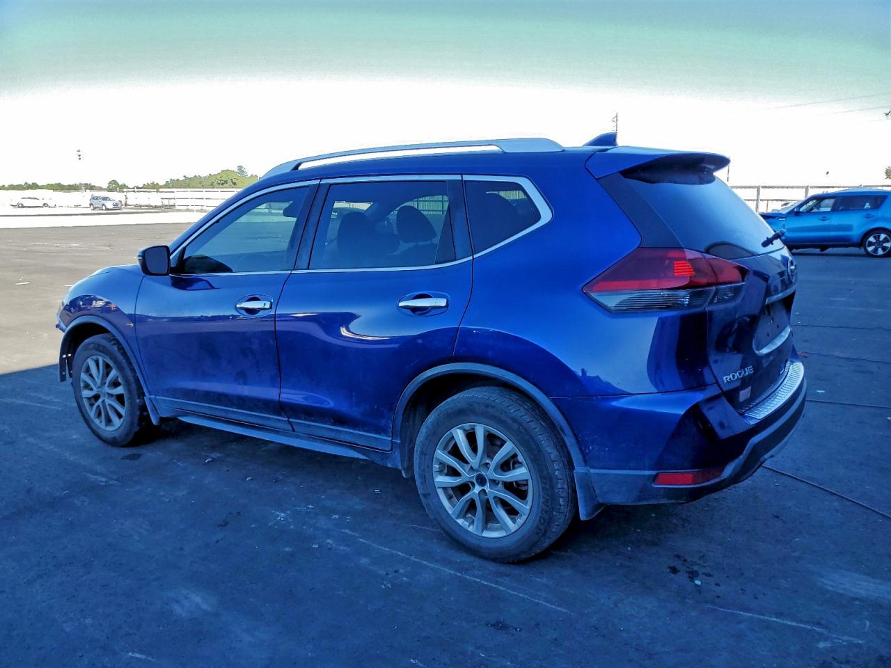 2020 NISSAN ROGUE photo 2