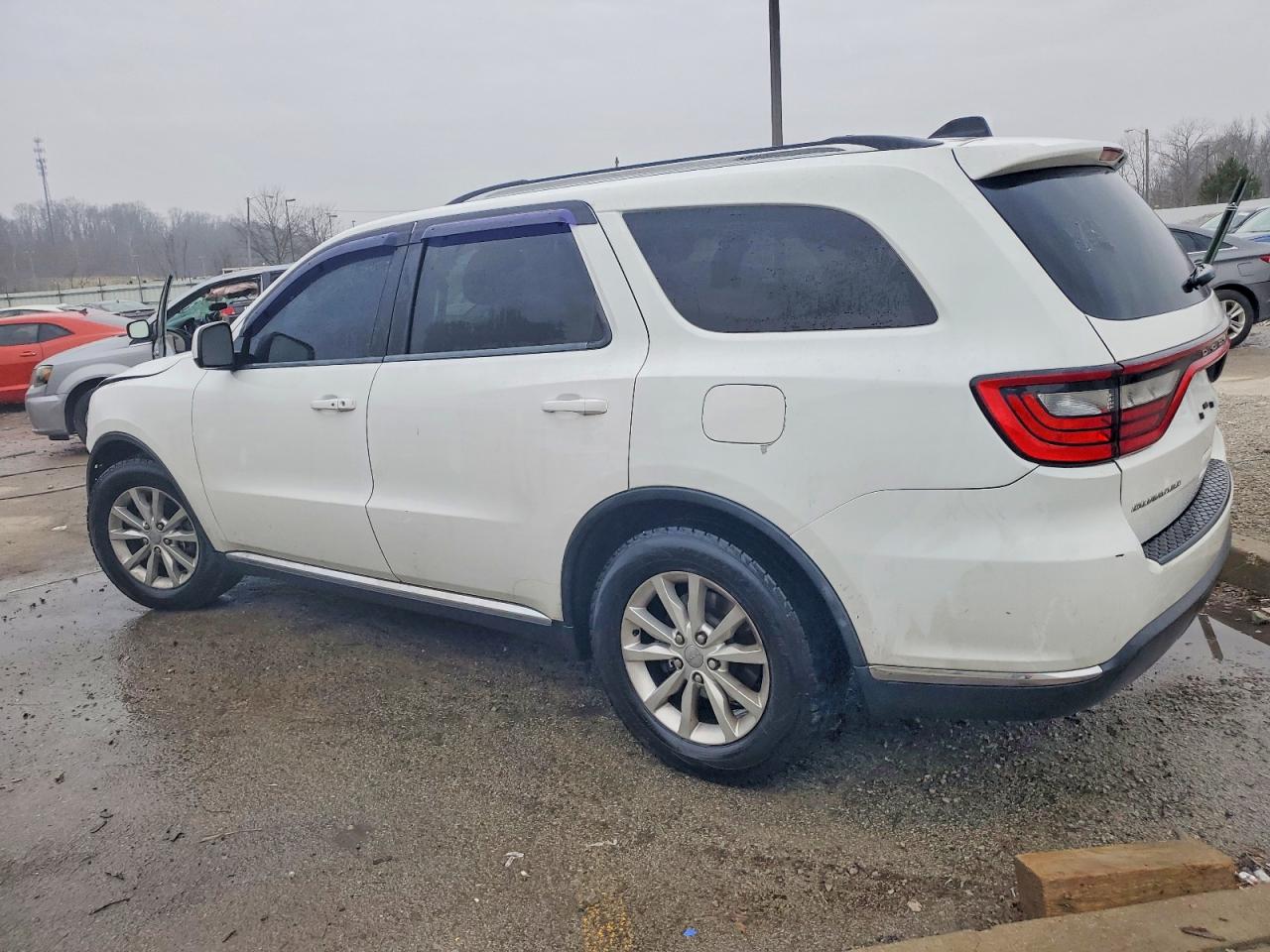2015 DODGE DURANGO SXT photo 2