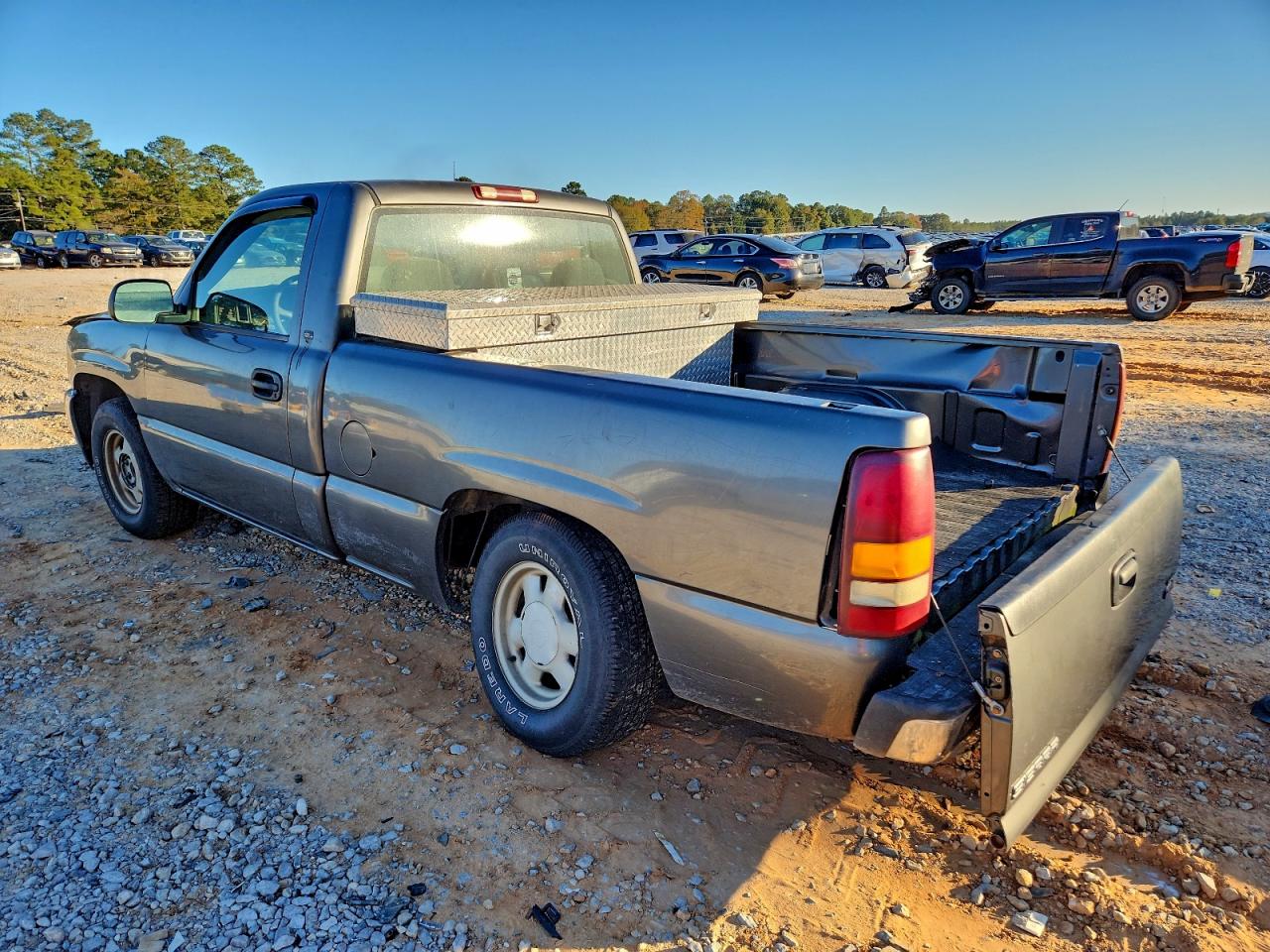 2000 GMC NEW SIERRA C1500 photo 3