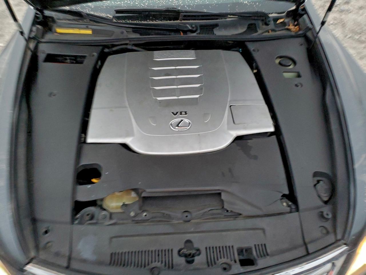 2010 LEXUS LS 460 photo 21