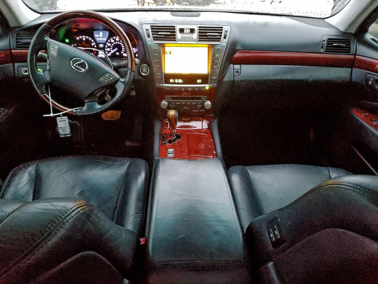 2010 LEXUS LS 460 photo 15