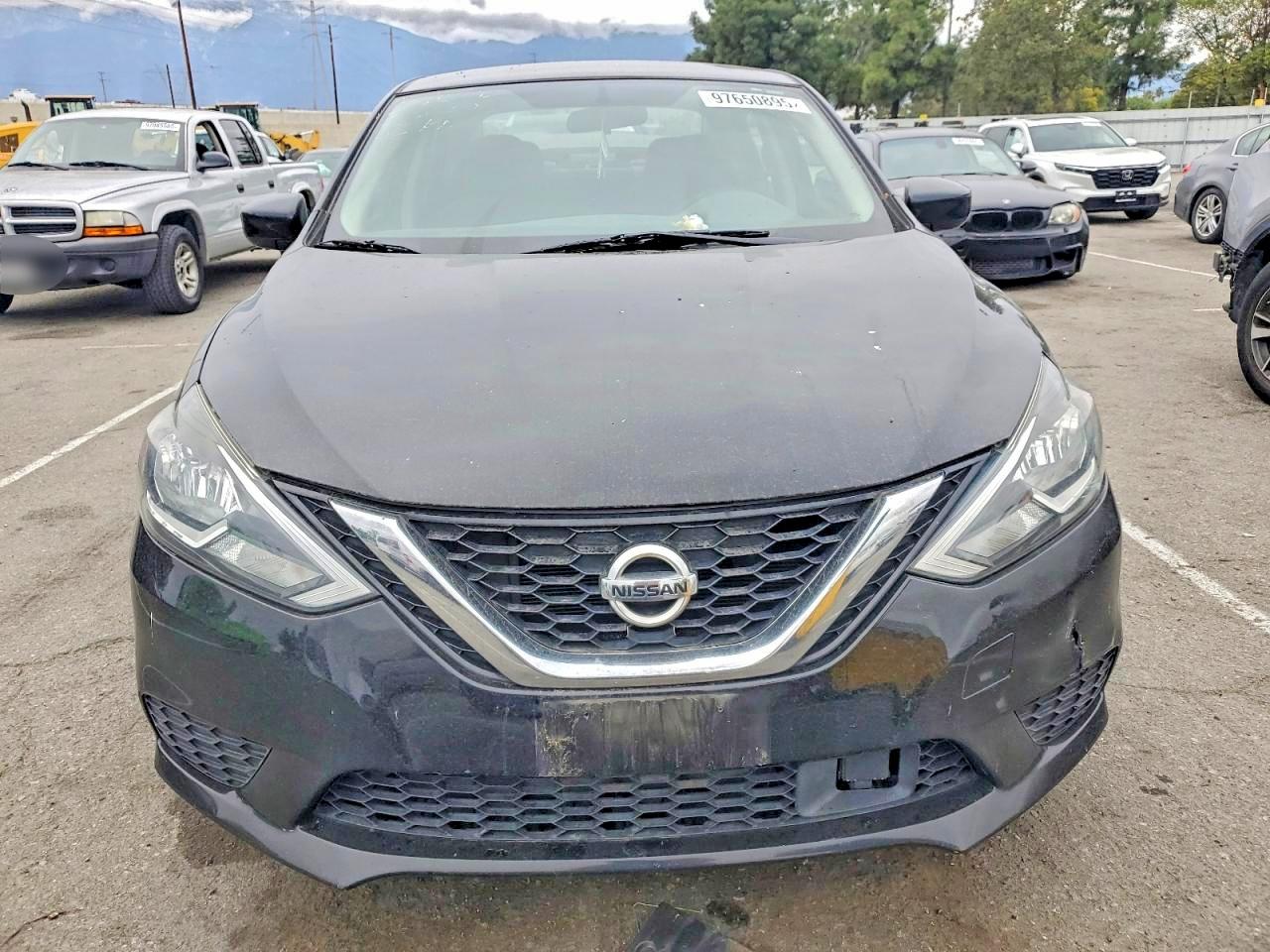 2018 NISSAN SENTRA S photo 5