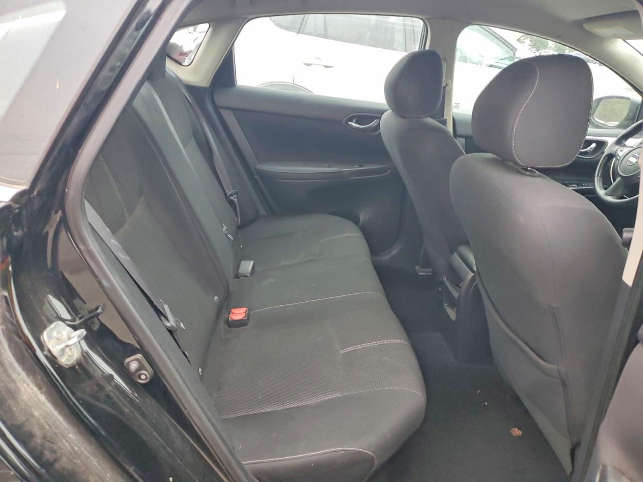2018 NISSAN SENTRA S photo 10