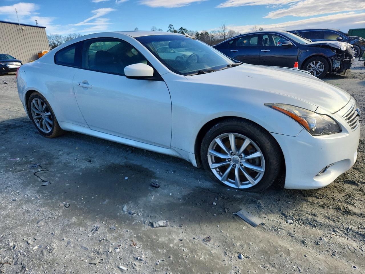 2013 INFINITI G37 JOURNEY photo 4