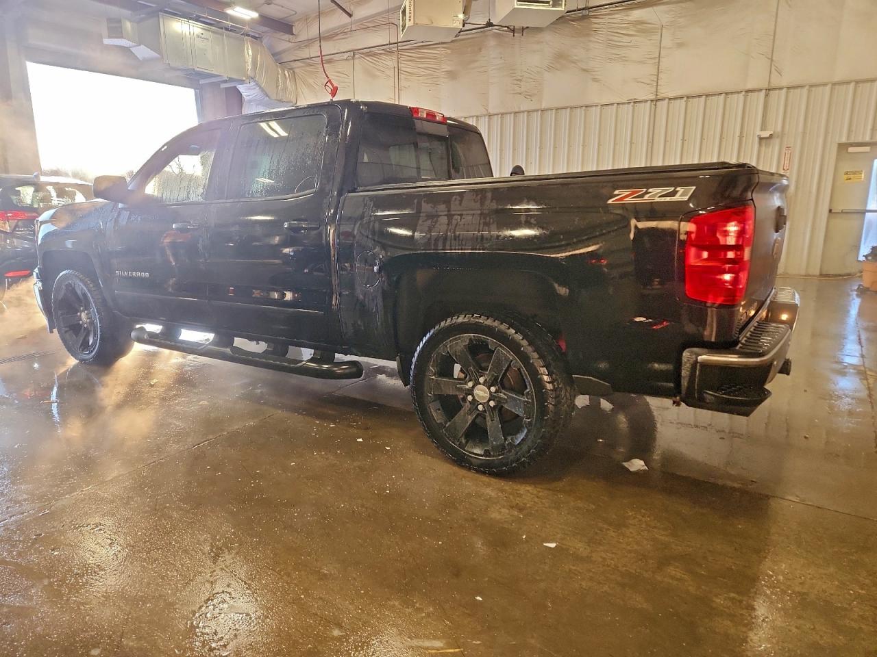2015 CHEVROLET SILVERADO K1500 LT photo 2