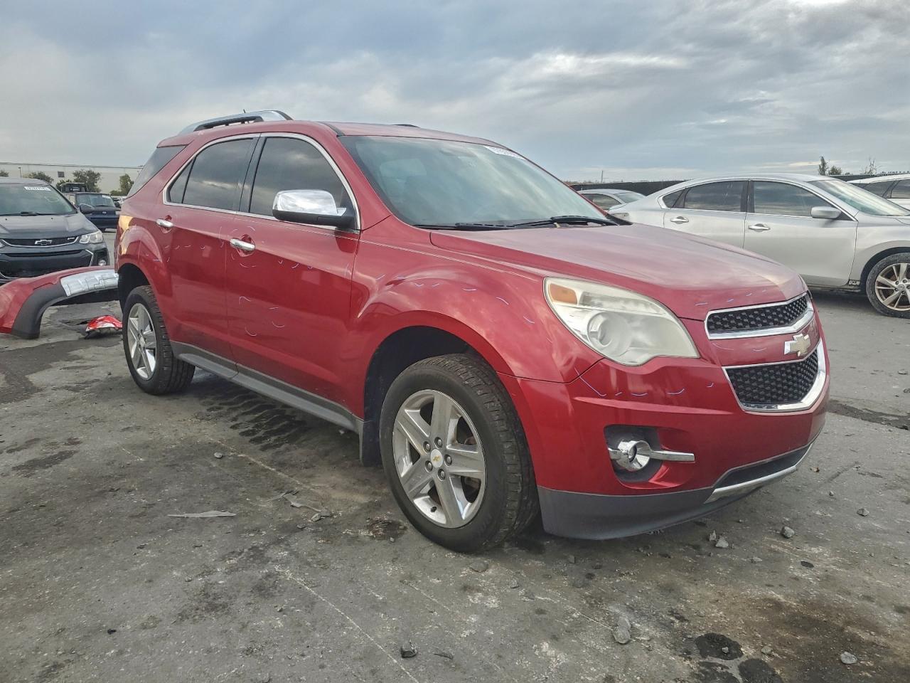 2015 CHEVROLET EQUINOX photo 4