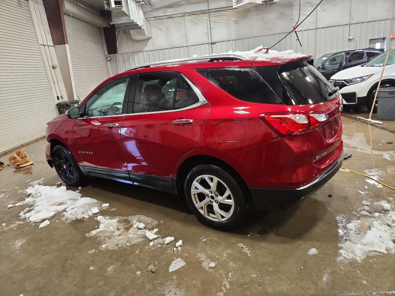 2019 CHEVROLET EQUINOX PREMIER photo 2