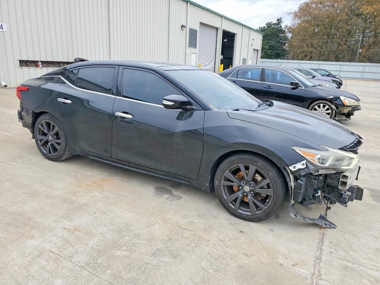 2017 NISSAN MAXIMA 3.5S photo 4