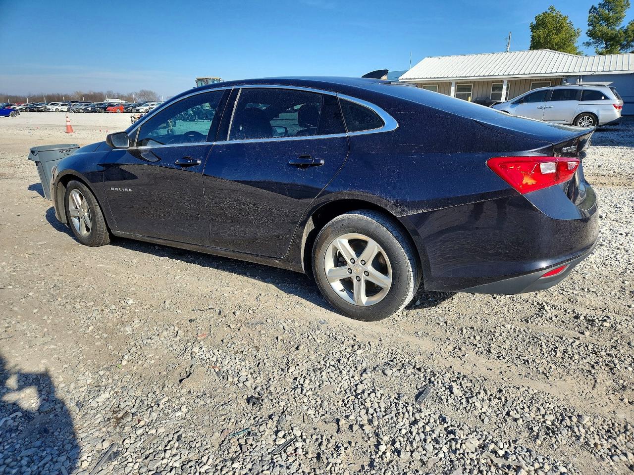 2022 CHEVROLET MALIBU LS photo 2