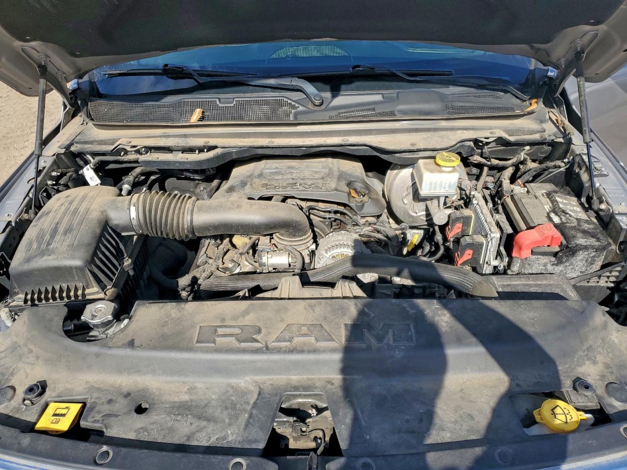 2019 RAM 1500 LARAMIE photo 11