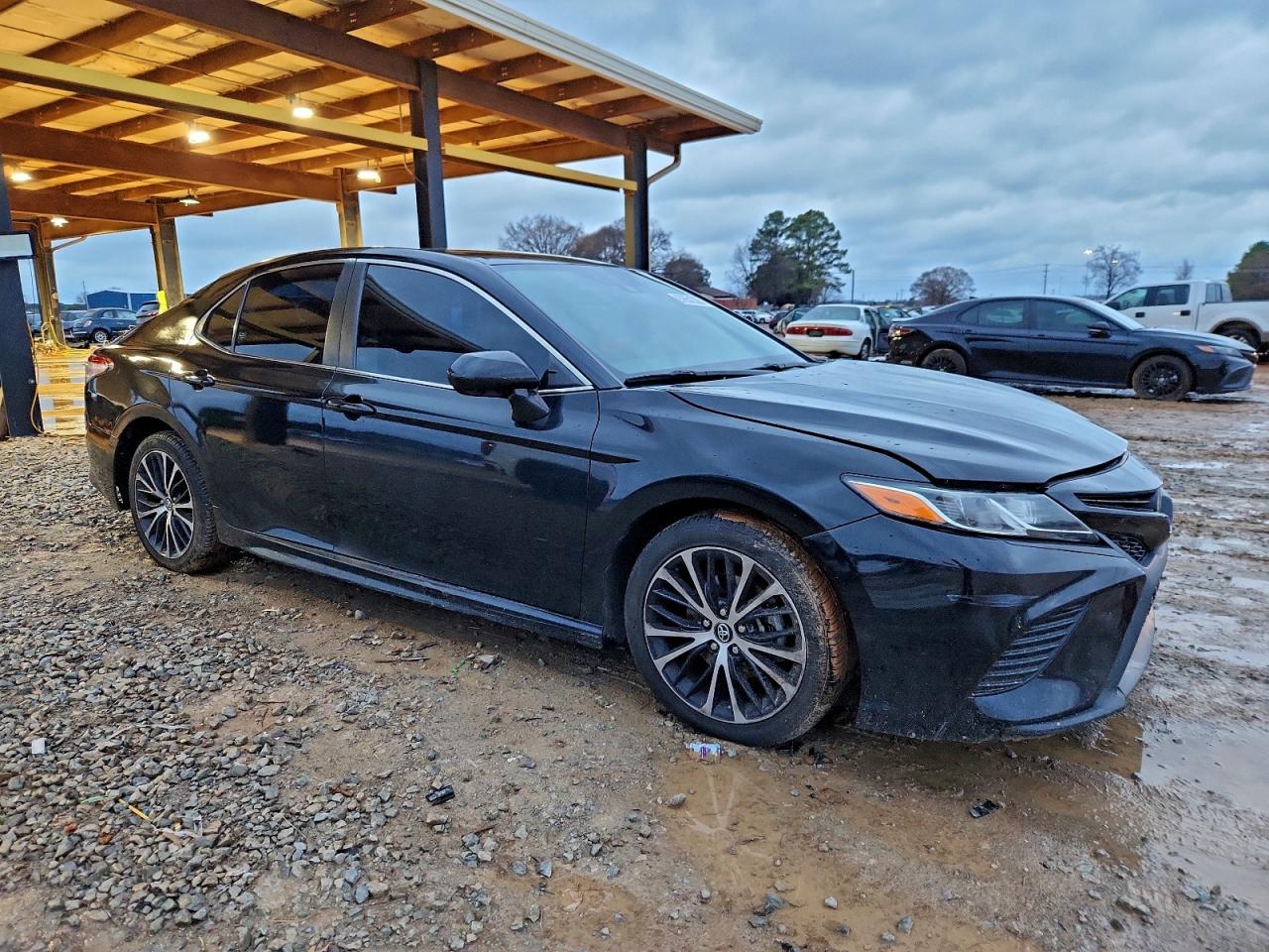 2020 TOYOTA CAMRY SE photo 7