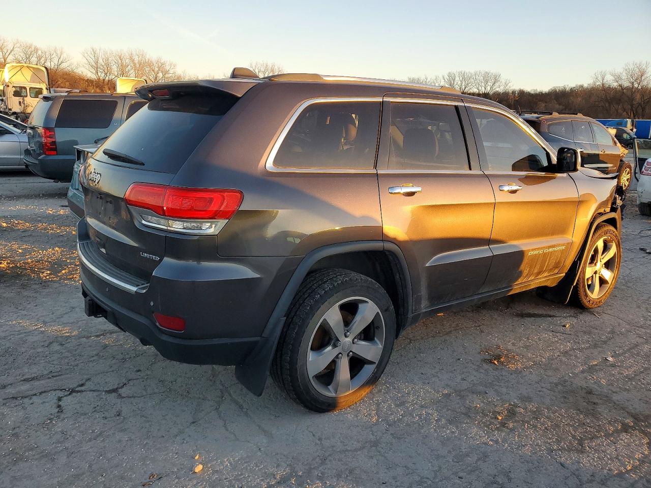 2014 JEEP GRAND CHEROKEE LIMITED photo 3