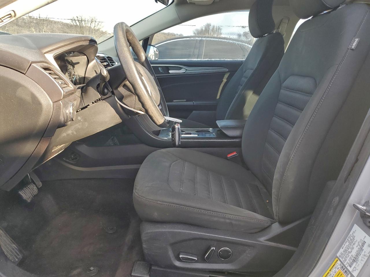 2017 FORD FUSION SE photo 7