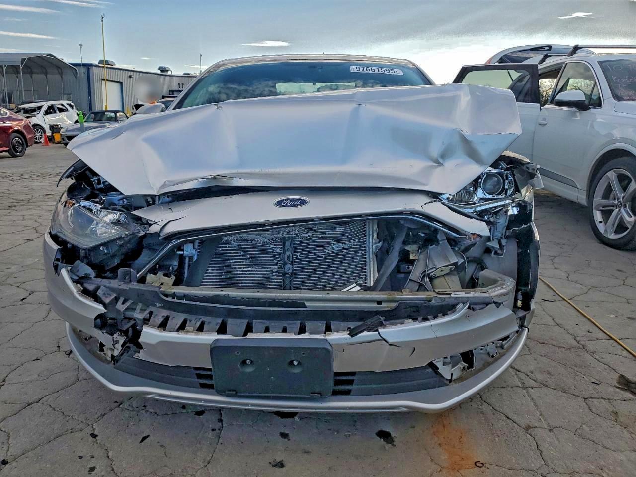 2017 FORD FUSION SE photo 5