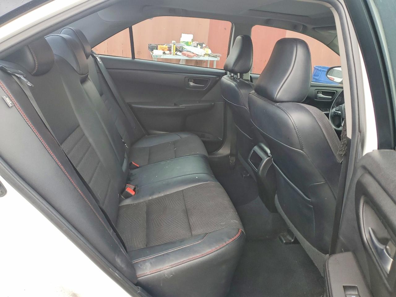 2016 TOYOTA CAMRY LE photo 10