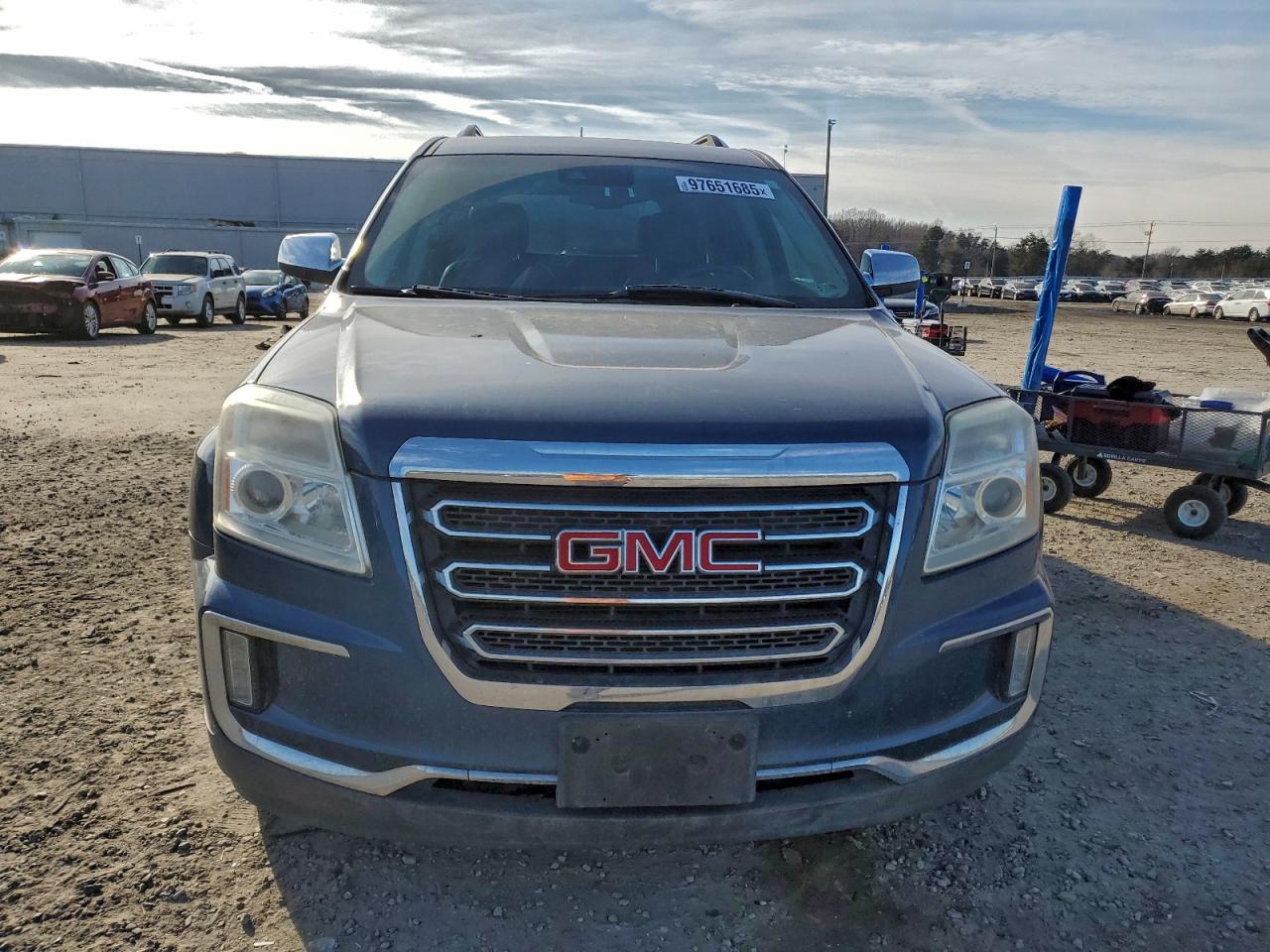 2017 GMC TERRAIN photo 5