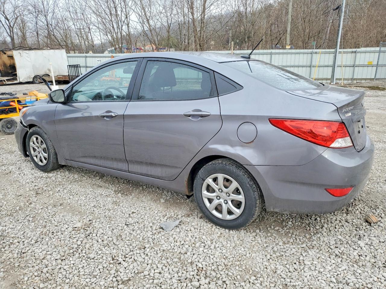 2014 HYUNDAI ACCENT GLS photo 2