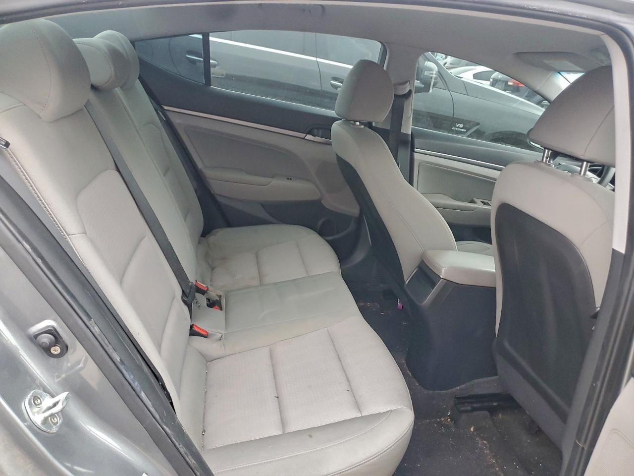 2017 HYUNDAI ELANTRA SE photo 10