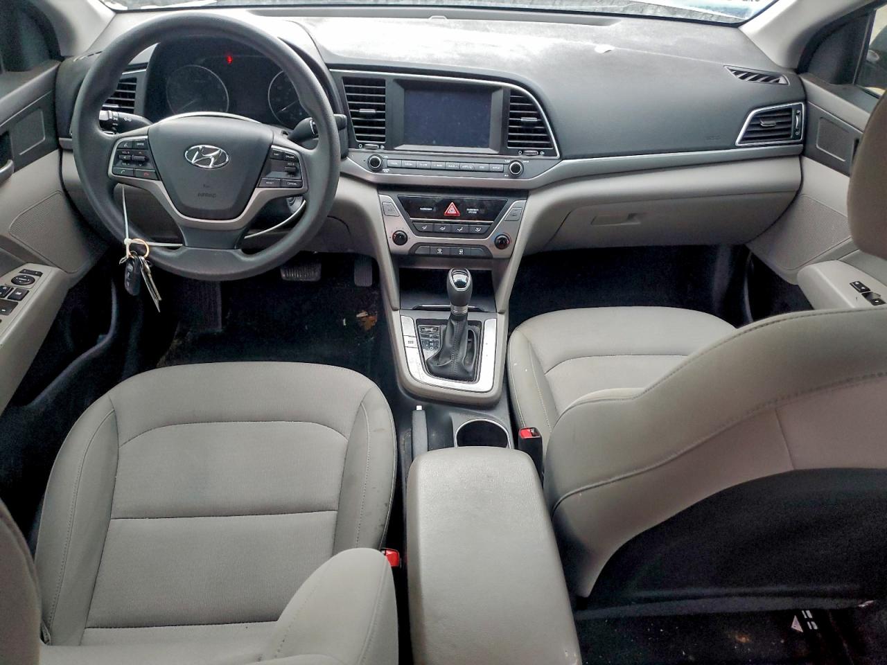 2017 HYUNDAI ELANTRA SE photo 8