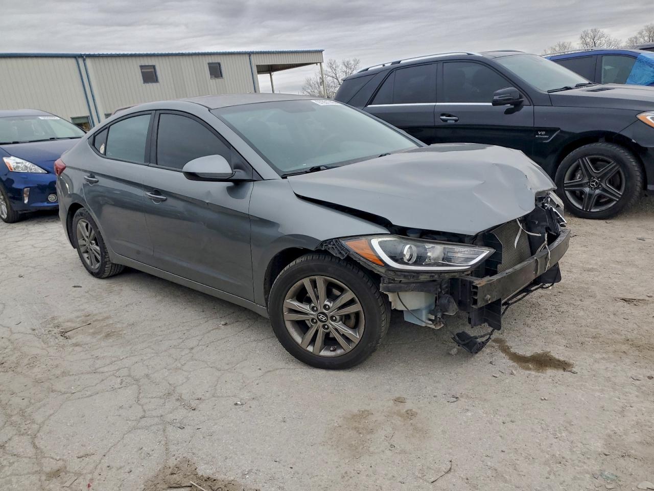 2017 HYUNDAI ELANTRA SE photo 4