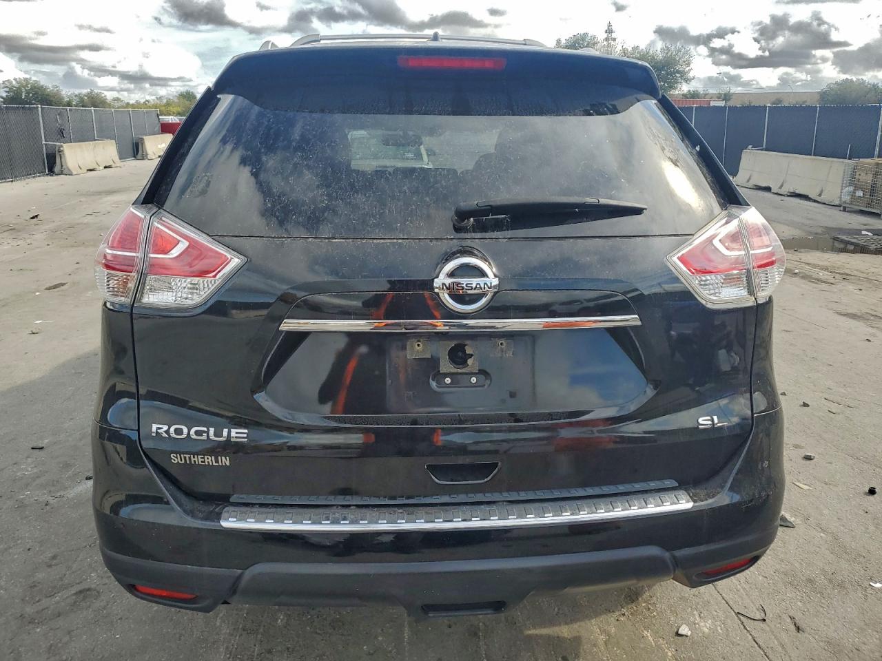 2016 NISSAN ROGUE S photo 6