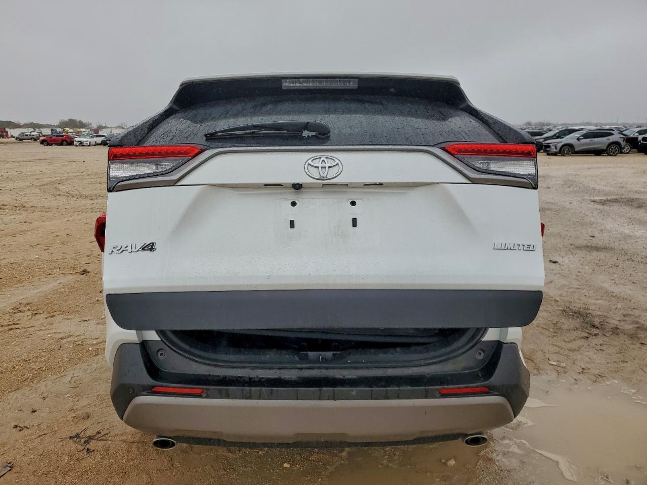 2024 TOYOTA RAV4 LIMITED photo 6