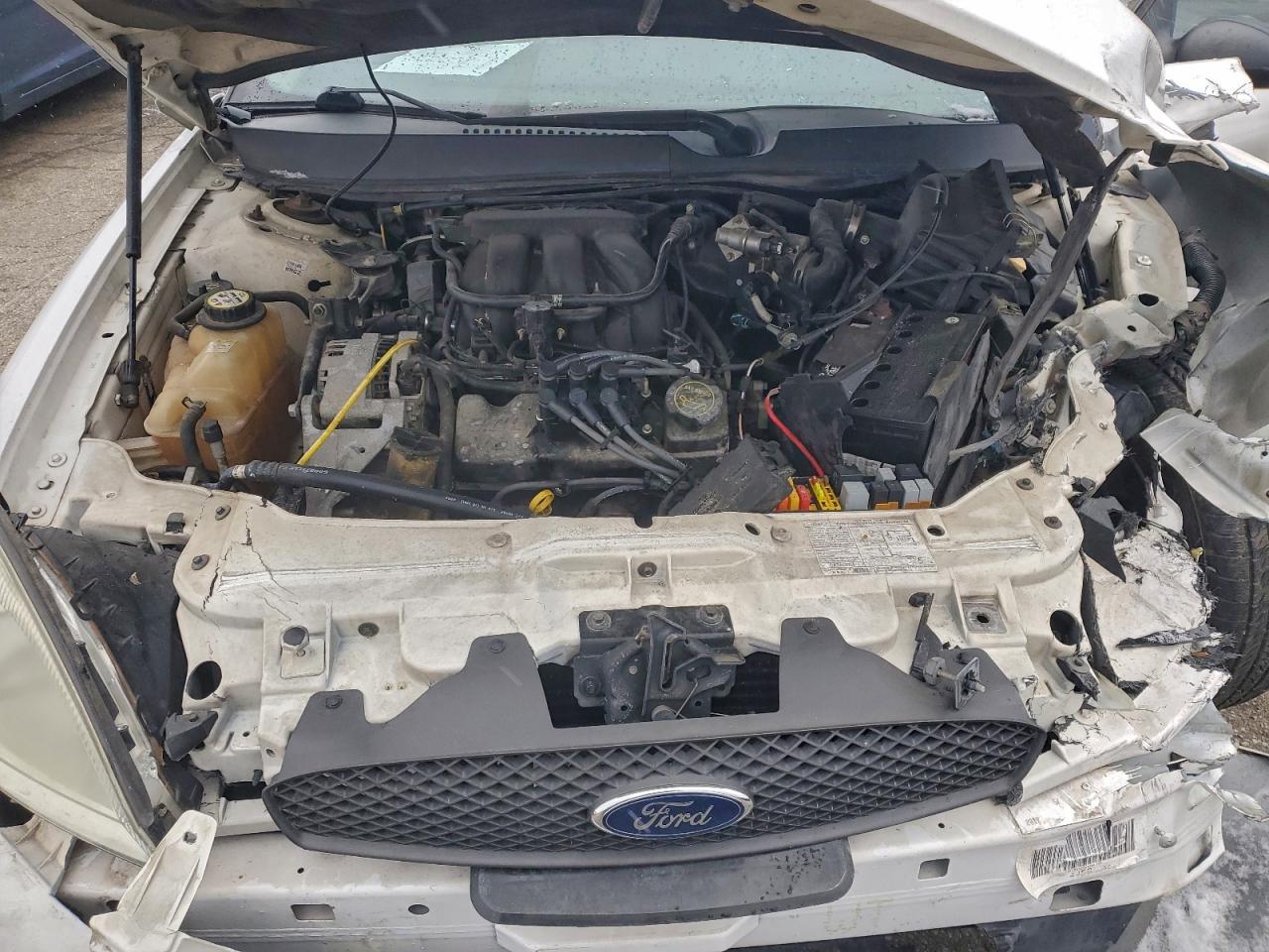 2005 FORD TAURUS SE photo 11