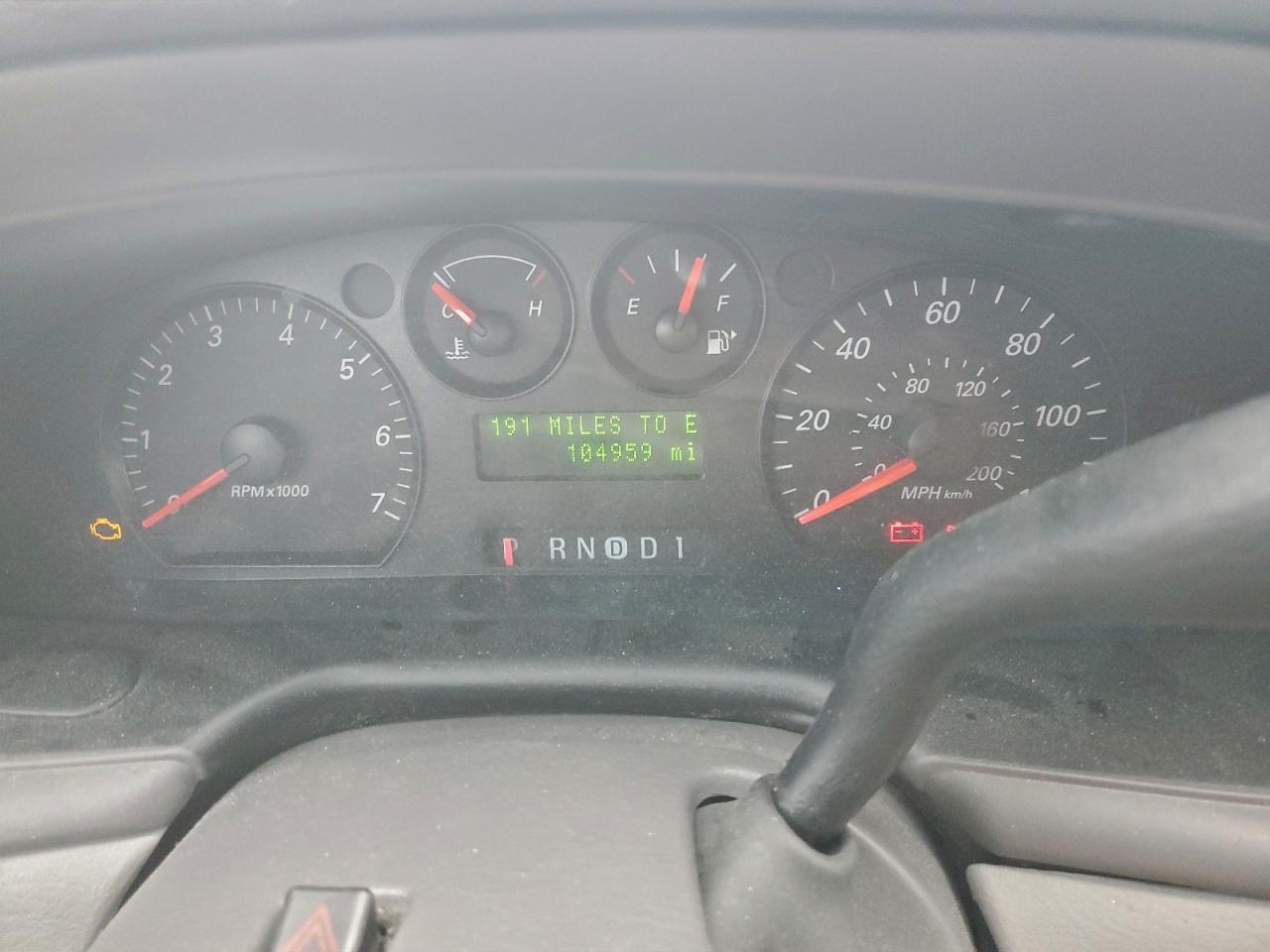 2005 FORD TAURUS SE photo 9