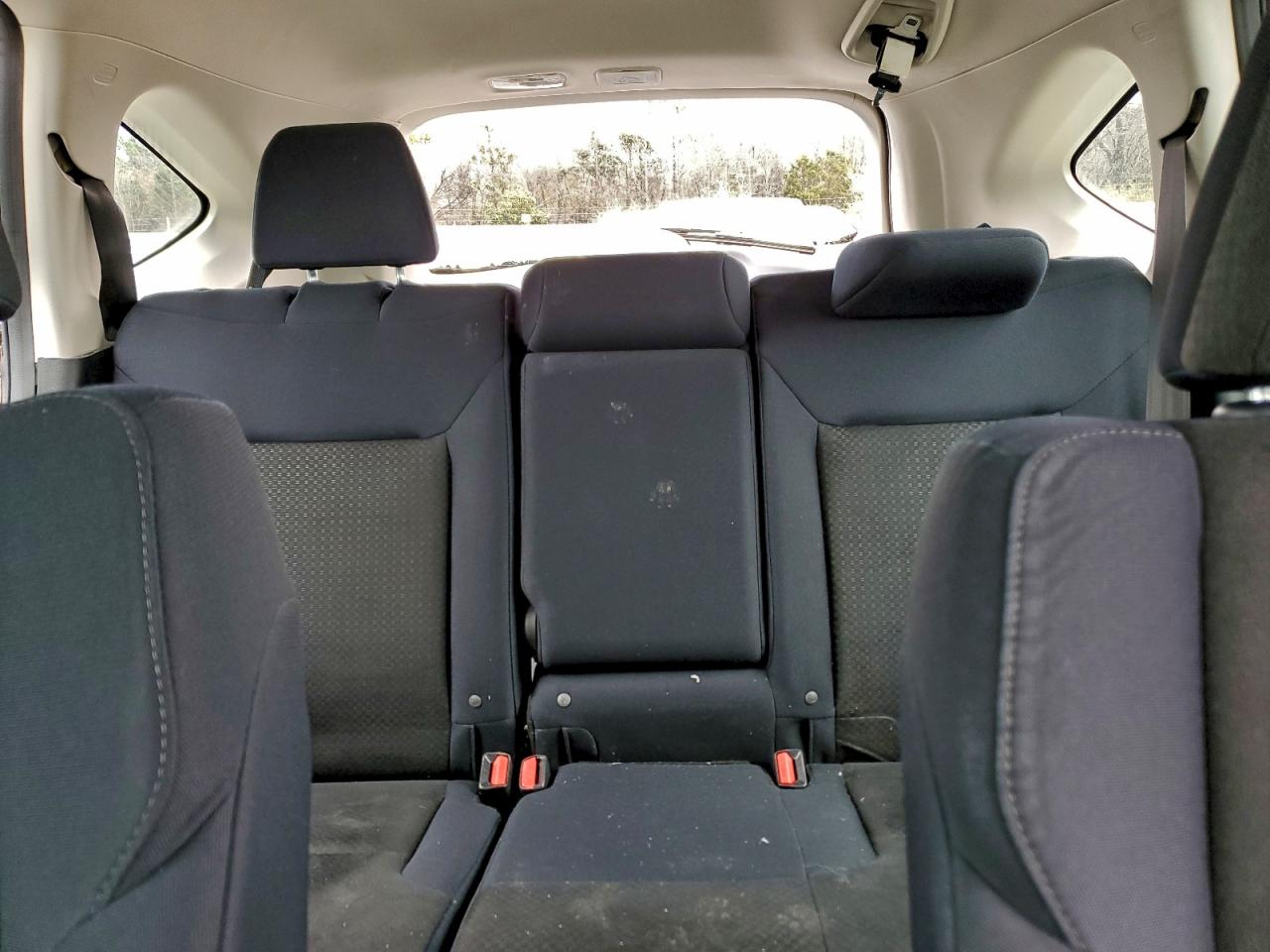 2015 HONDA CR-V LX photo 10