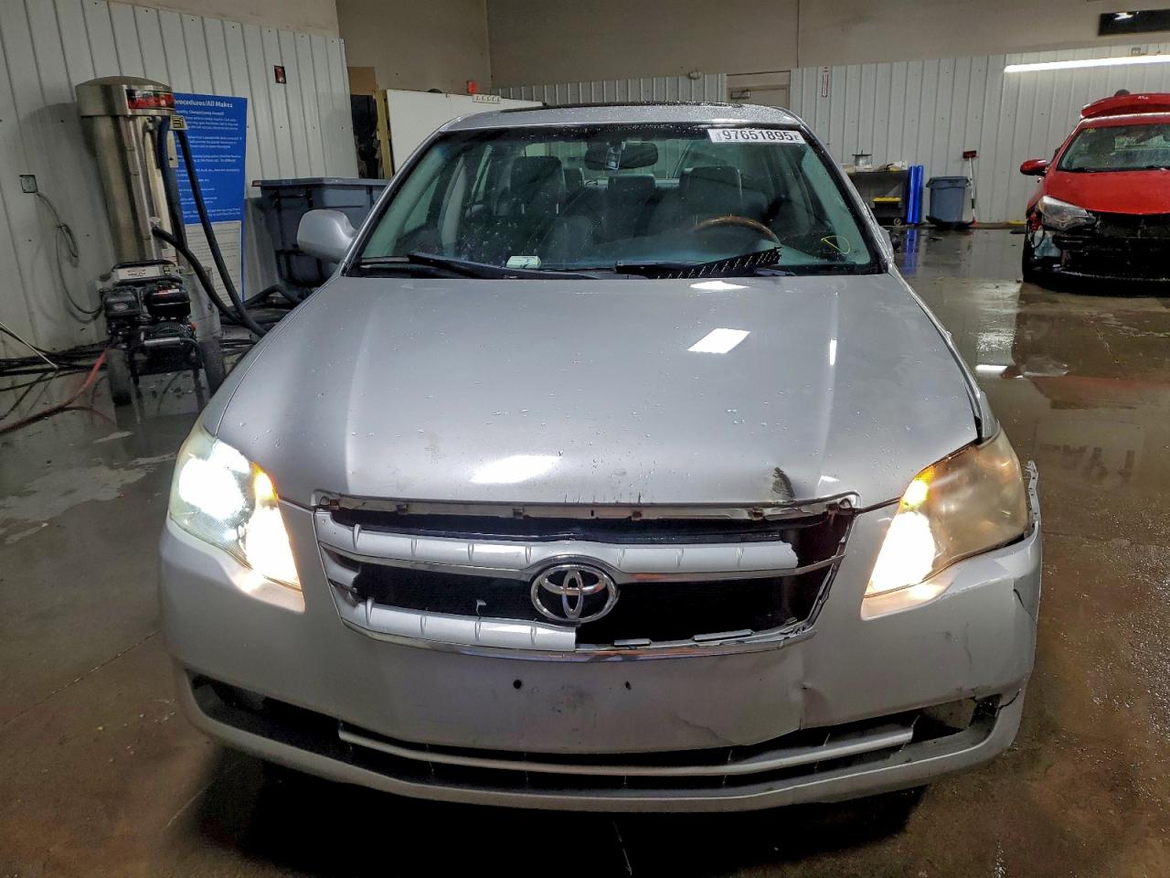 2006 TOYOTA AVALON XL photo 5