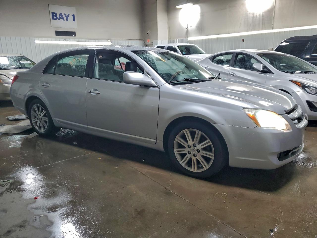 2006 TOYOTA AVALON XL photo 4