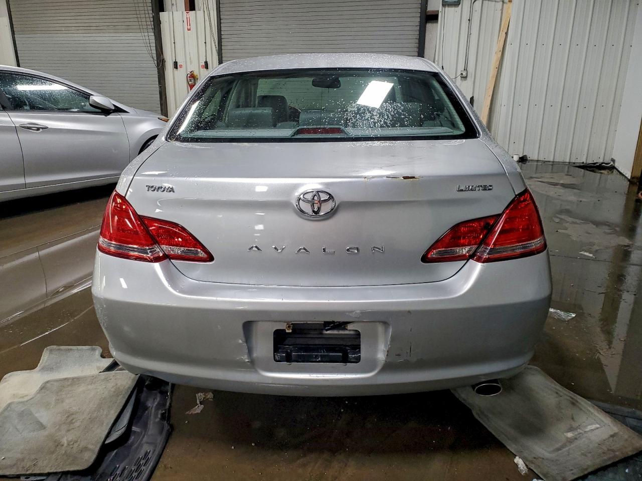 2006 TOYOTA AVALON XL photo 6