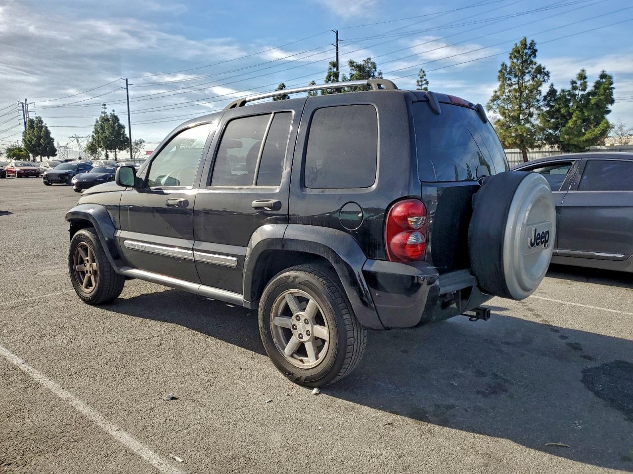 2005 JEEP LIBERTY LIMITED photo 2