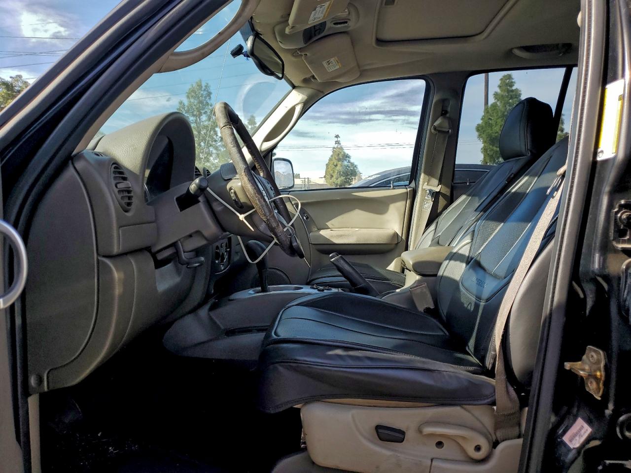 2005 JEEP LIBERTY LIMITED photo 7
