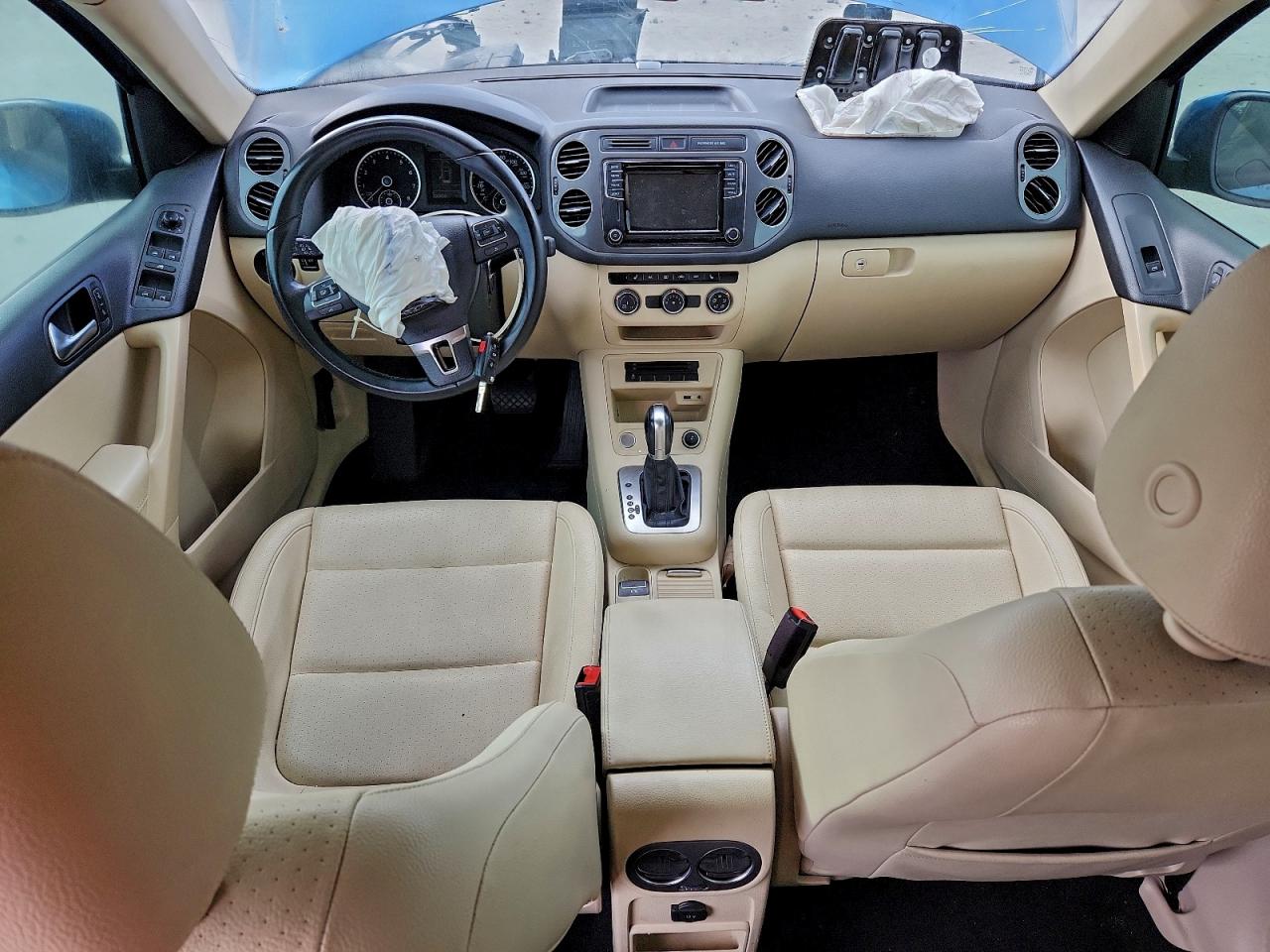 2017 VOLKSWAGEN TIGUAN S photo 8