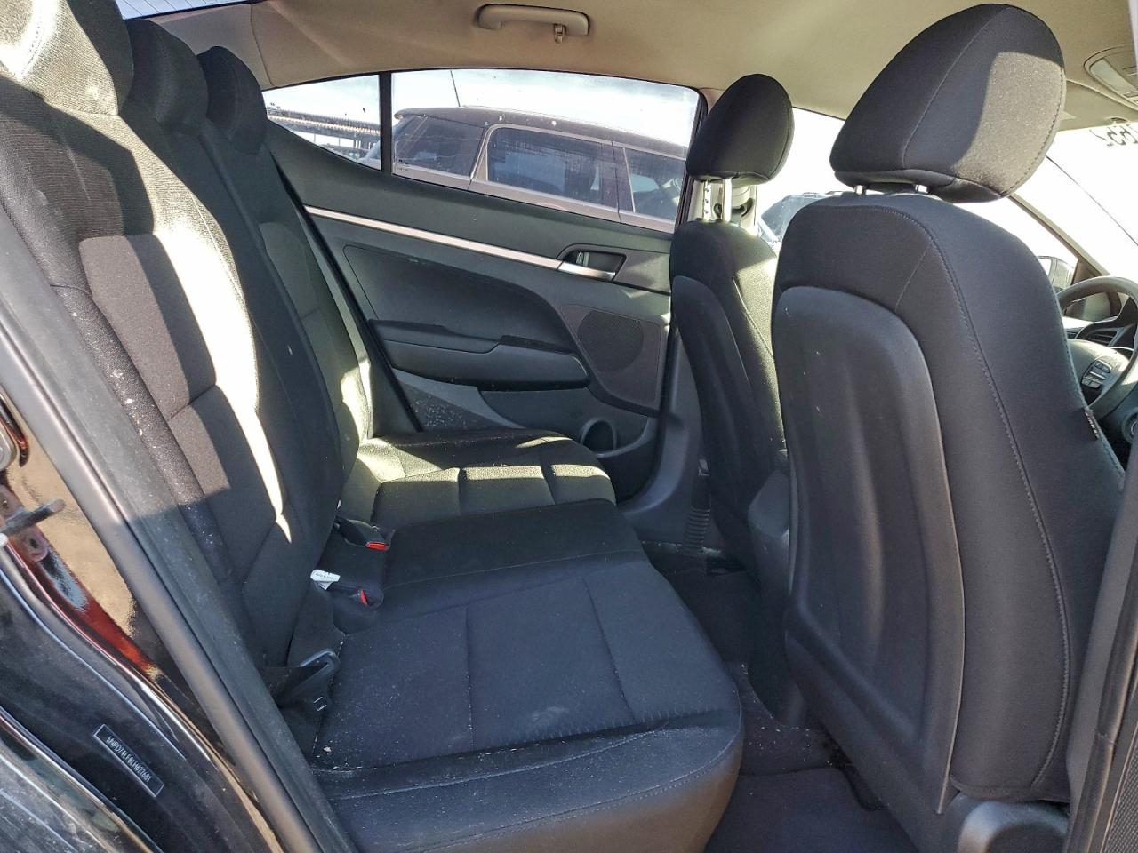 2020 HYUNDAI ELANTRA SE photo 10