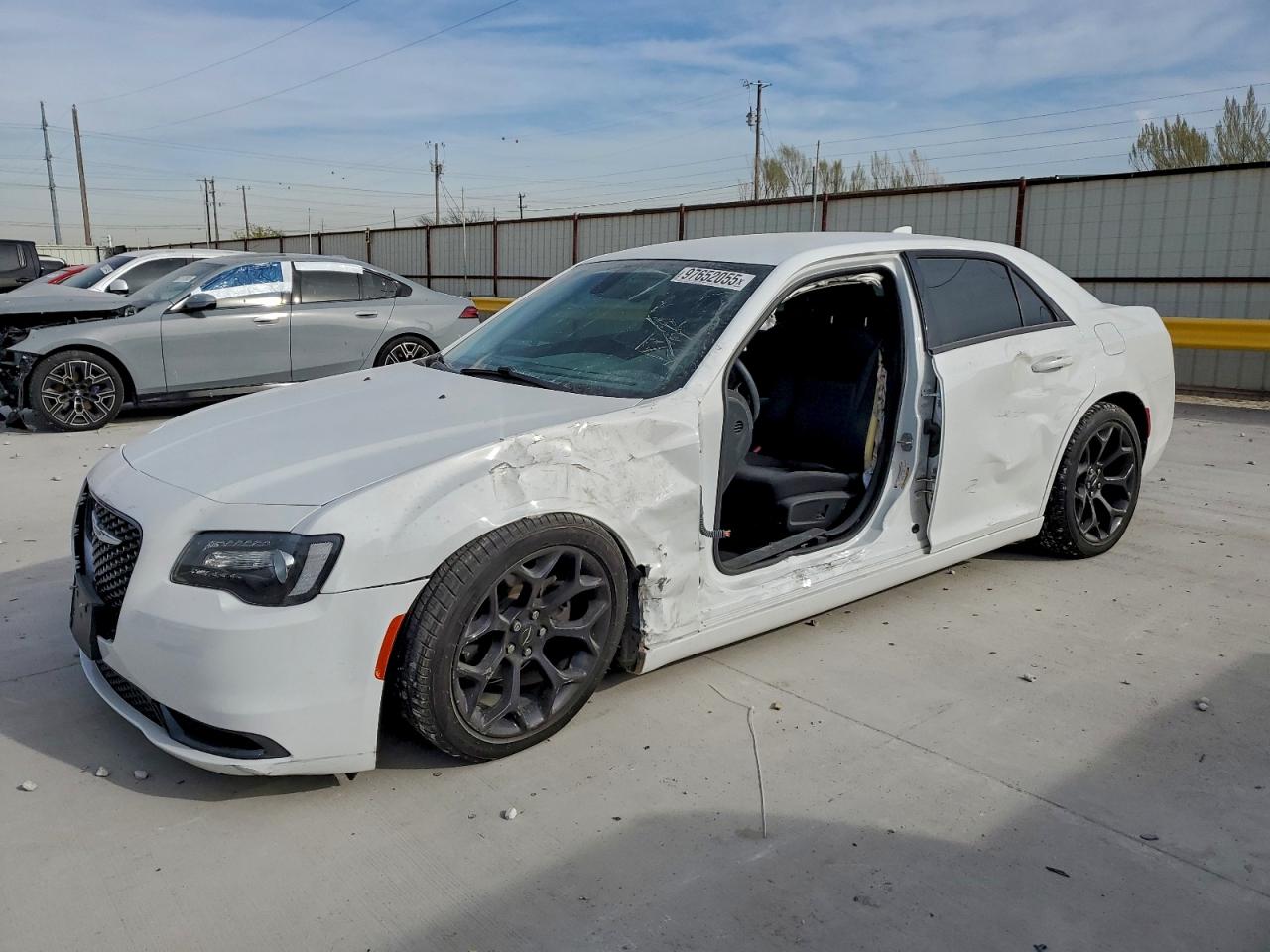 2019 CHRYSLER 300