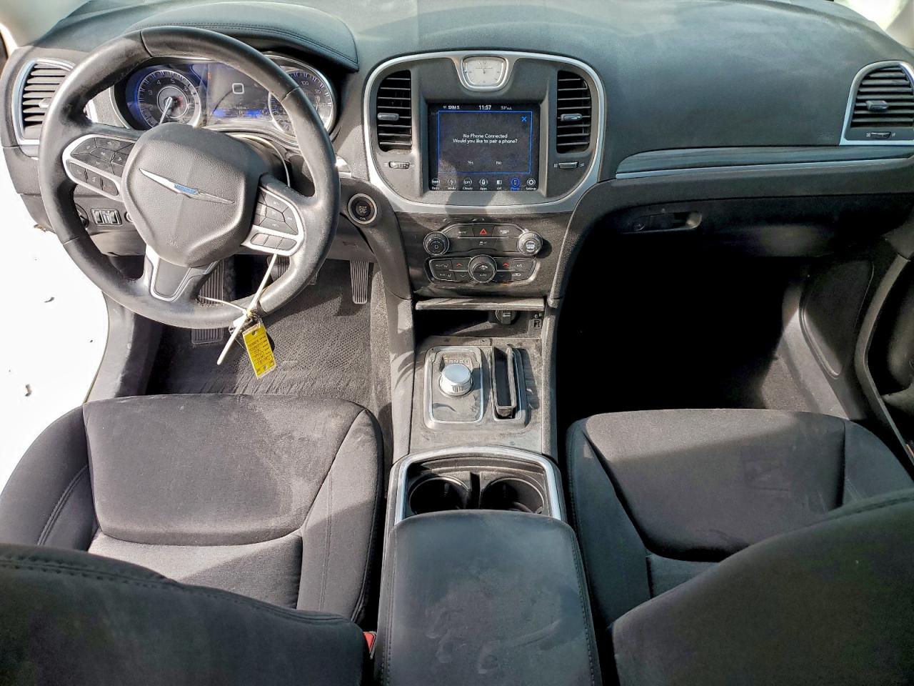 2019 CHRYSLER 300 TOURING photo 8